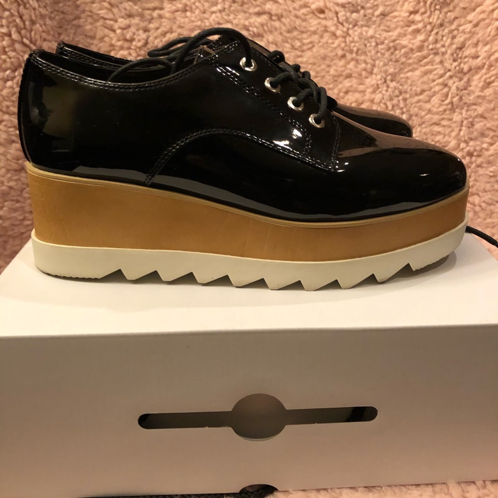ALDO black patent leather shoes
